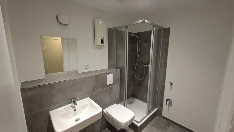 1 Zimmer Mietwohnung I saniert I ab sofort — photo 1